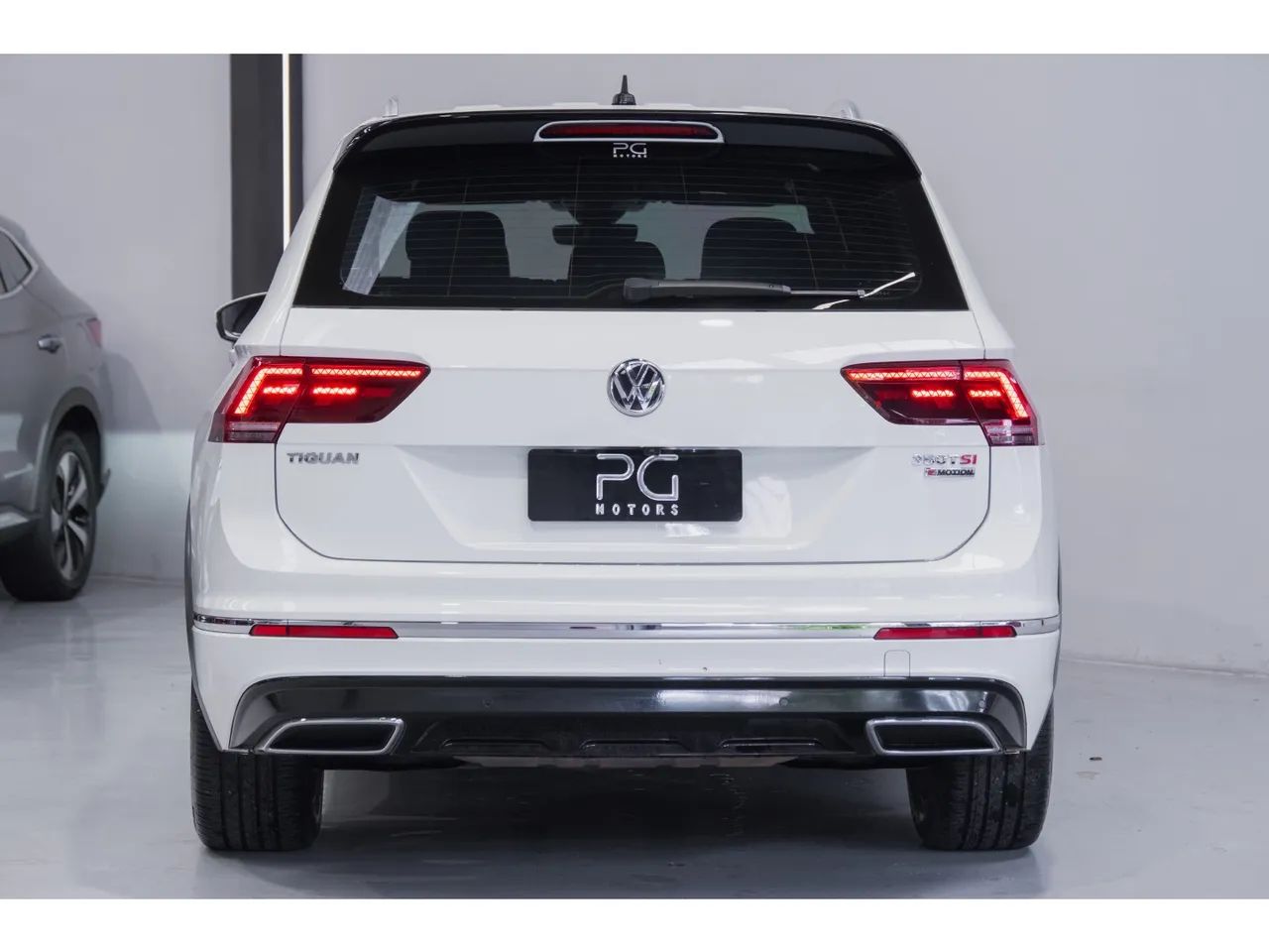 Volkswagen Tiguan Allspac R-Line 350 TSI 2.0 4x4, foto 4 de 15