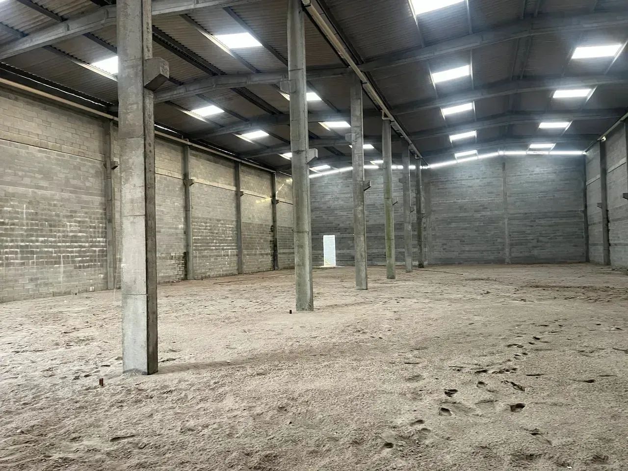 GALPÃO COMERCIAL NA AVENIDA DO CLIMA BOM - Foto 3