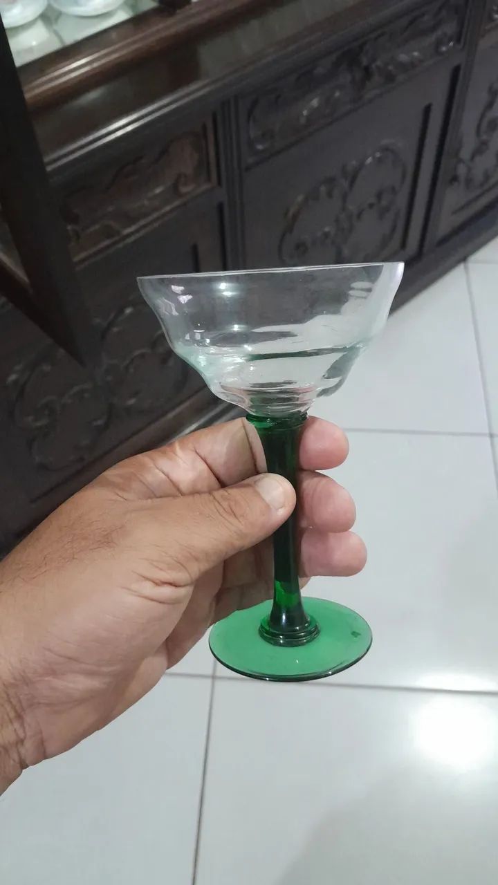 Antigas taças de vidro para coquetel - Foto 2