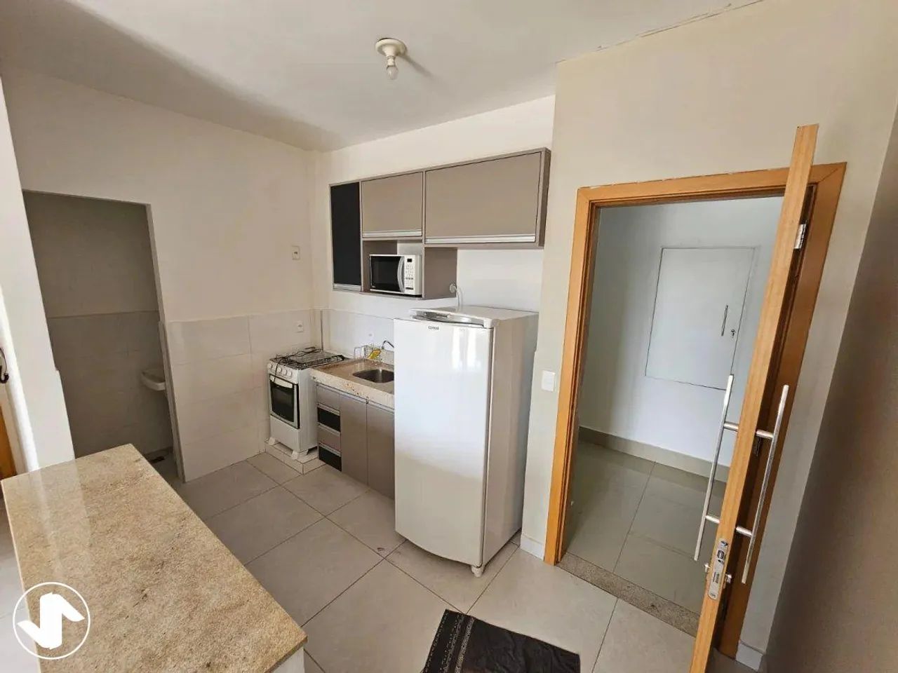Apartamento à venda Edifício Della Rosa II, 1 quarto, 47m², 1 vaga, Santa Rosa - Cuiabá MT