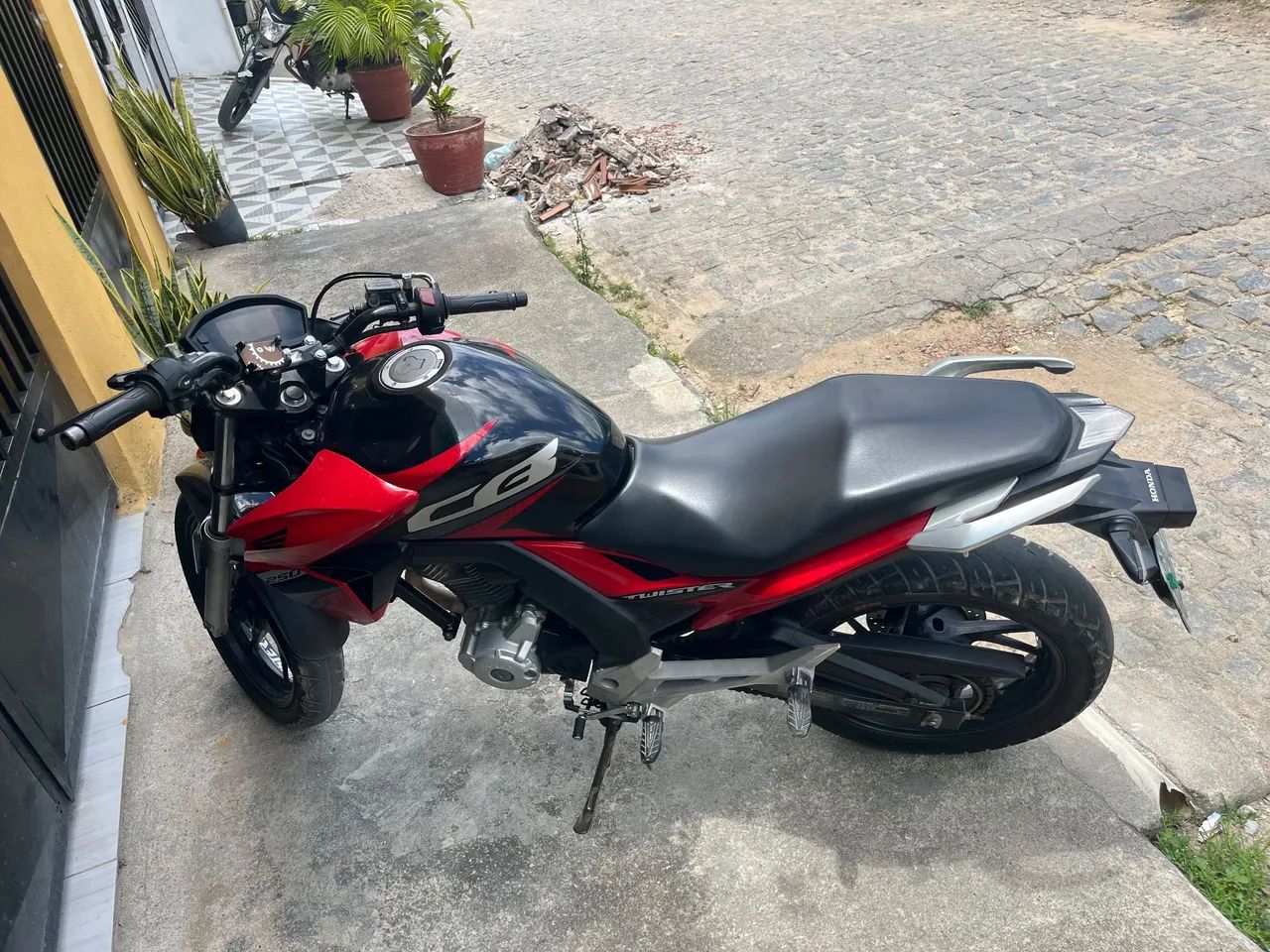 CB Twister 2019 - Foto 2