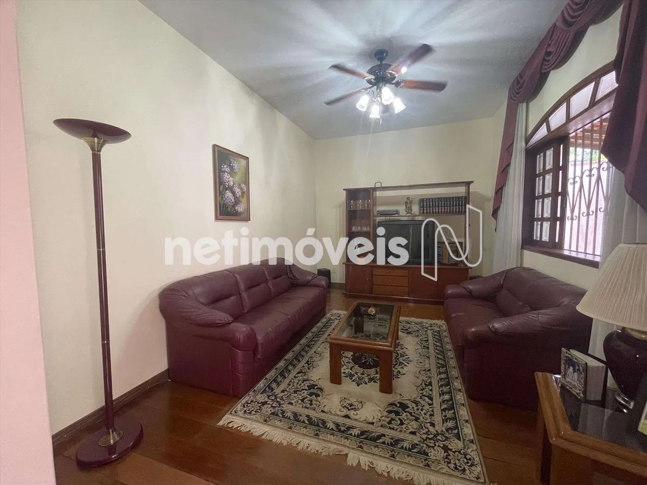Excelente Casa em lote de 360m - Foto 5