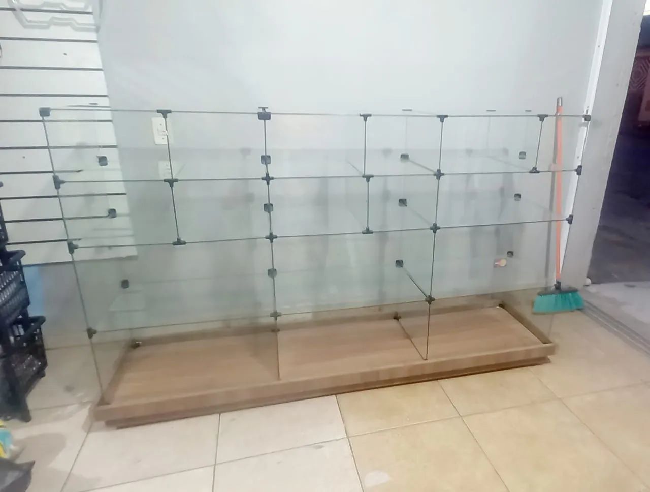 Vende balcão de vidro