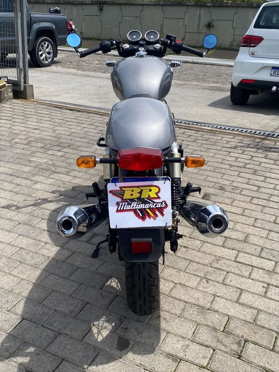 ROYAL ENFIELD INTERCEPTOR 650 - Foto 5
