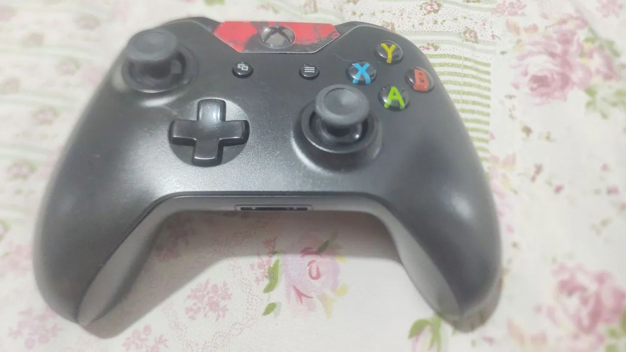 Controle Xbox one, sem entrada P2 