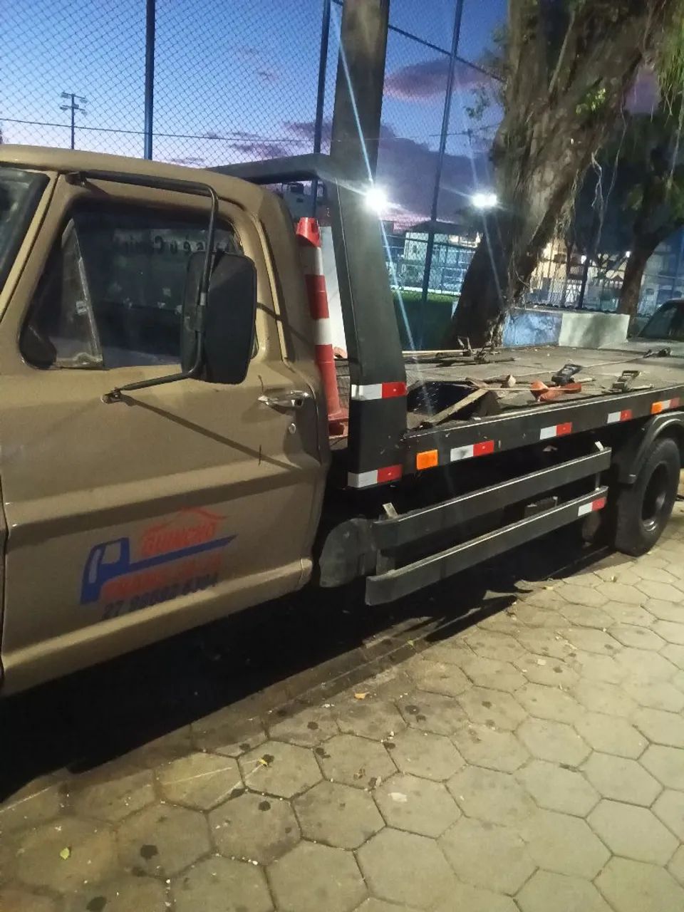 Serviços de mecânica em geral, com guincho próprio  - Foto 2