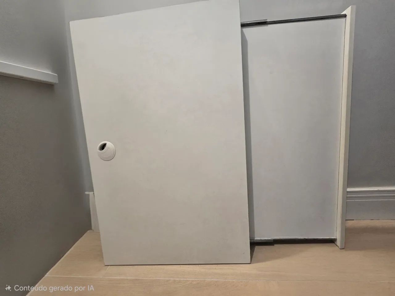Mesa de escritório em MDF