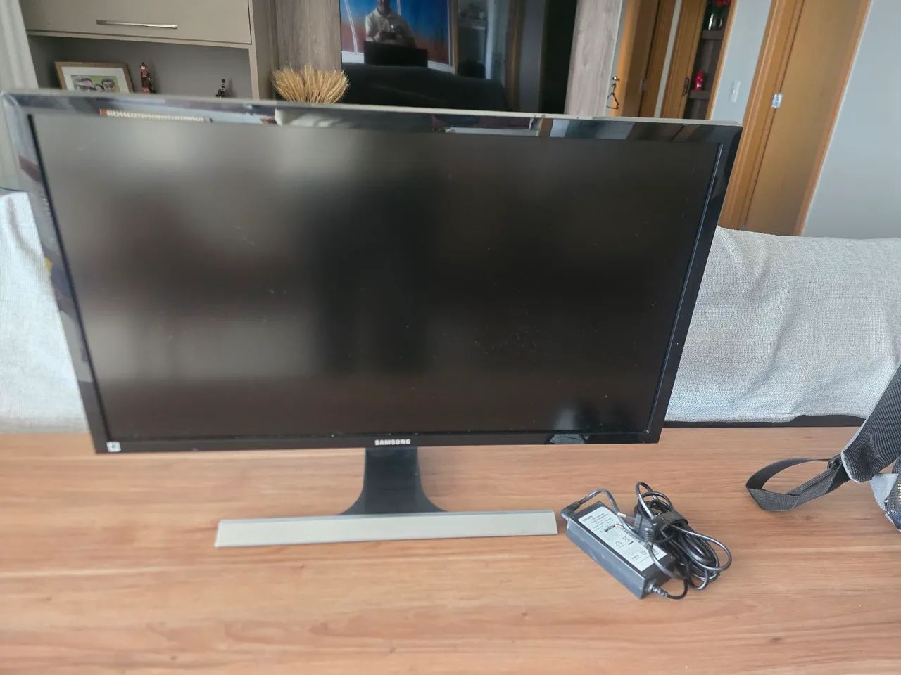 Monitor Samsung 28" ultra HD 4K  - Foto 4