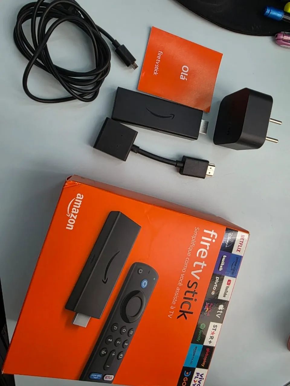 Fire TV Stick Full HD com Alexa + Controle por Voz | Excelente Estado - Foto 3