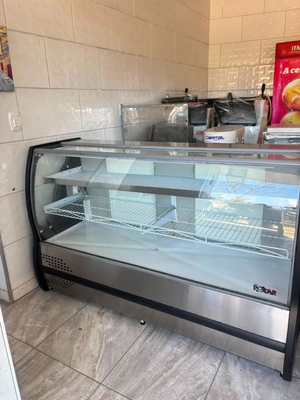 Balcão refrigerado boleado 1.80 x 0.70  