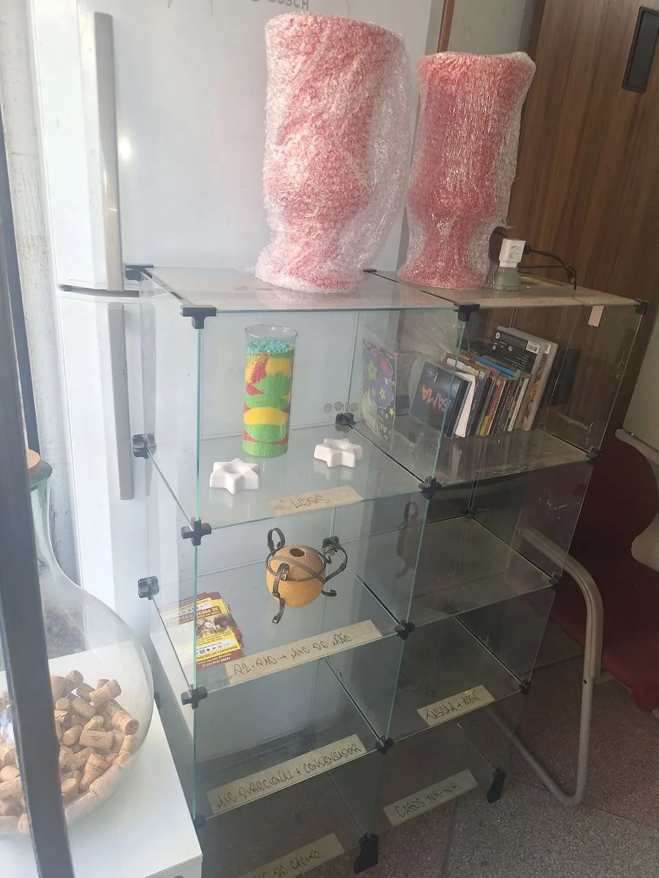 Vitrine em bom estado.  - Foto 5