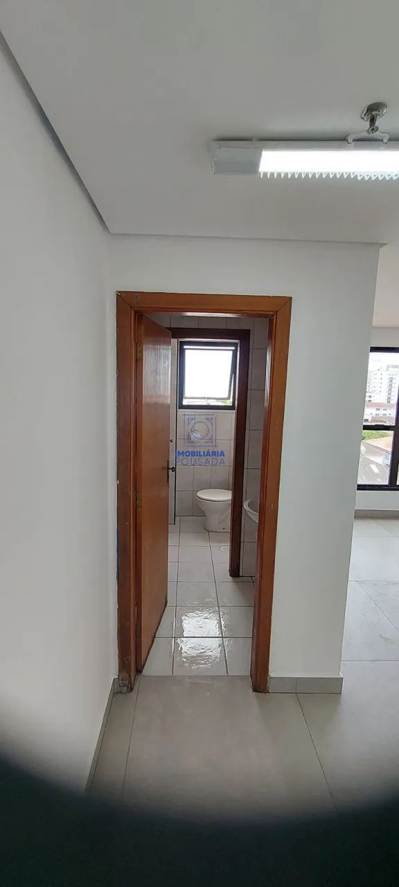 LOCAÇÃO, Conjunto Comercial Espaçoso com 57 m2 - Foto 2