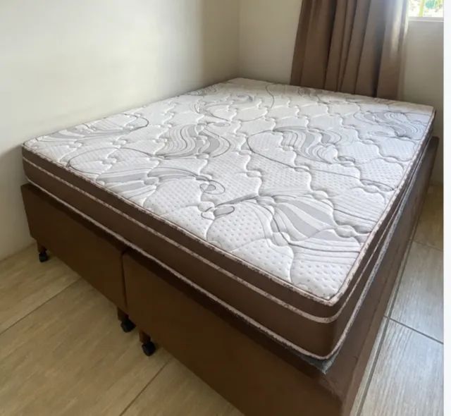 Cama queen