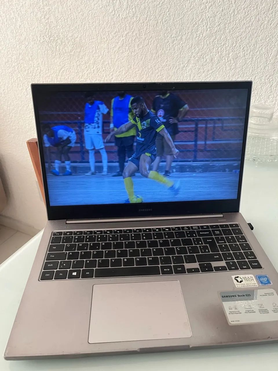 VENDO NOTEBOOK SAMSUNG BOOK E20 - Foto 4