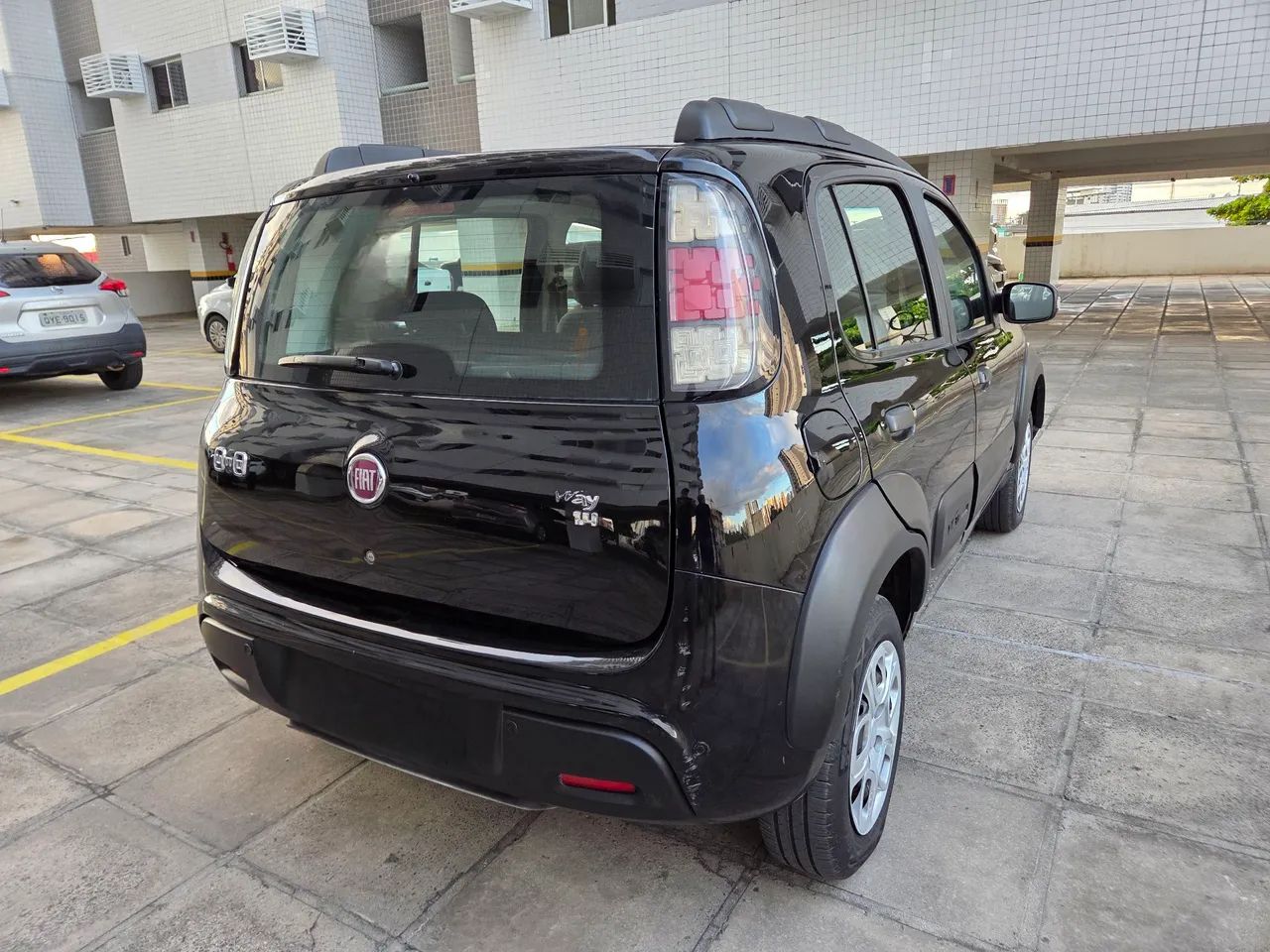 Fiat Uno WAY 1.4 EVO Fire Flex 8V 5P 2016 - Foto 4