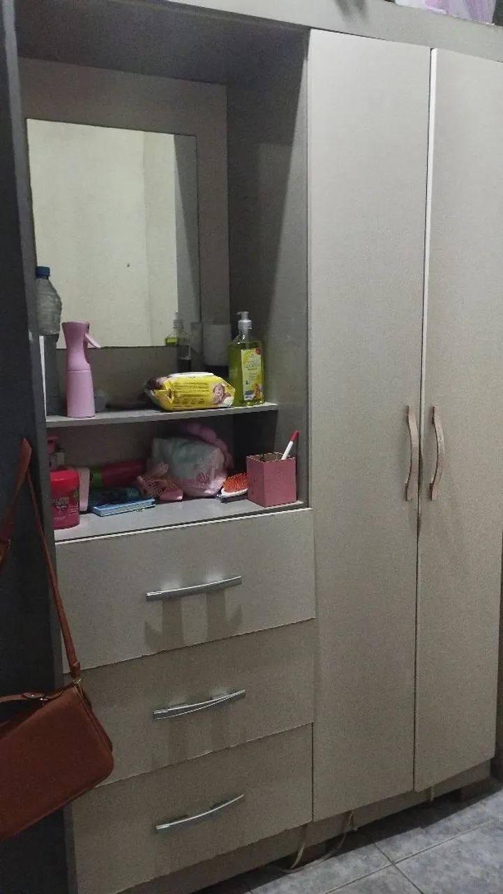 Guarda roupa solteiro 