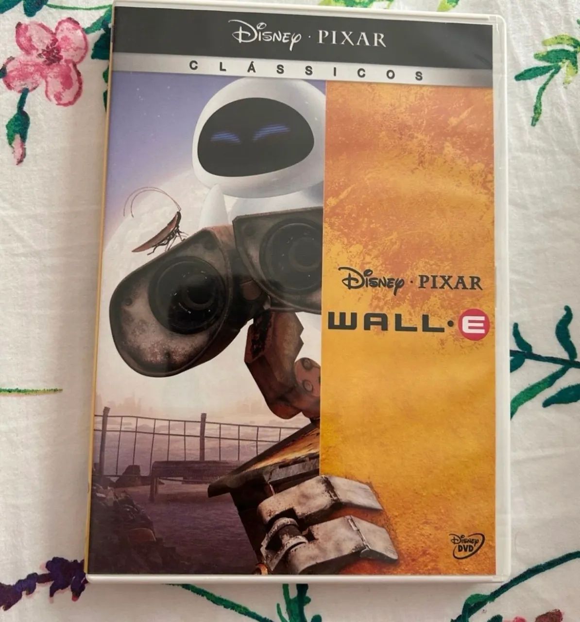 dvd wall, em ótimo estado. original.