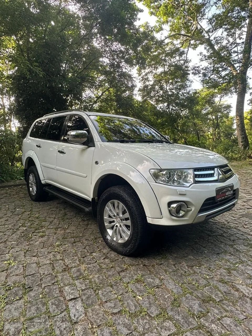 Mitsubishi Pajero 3.2 4X4 T.I. DIES. 5P AUT 2015