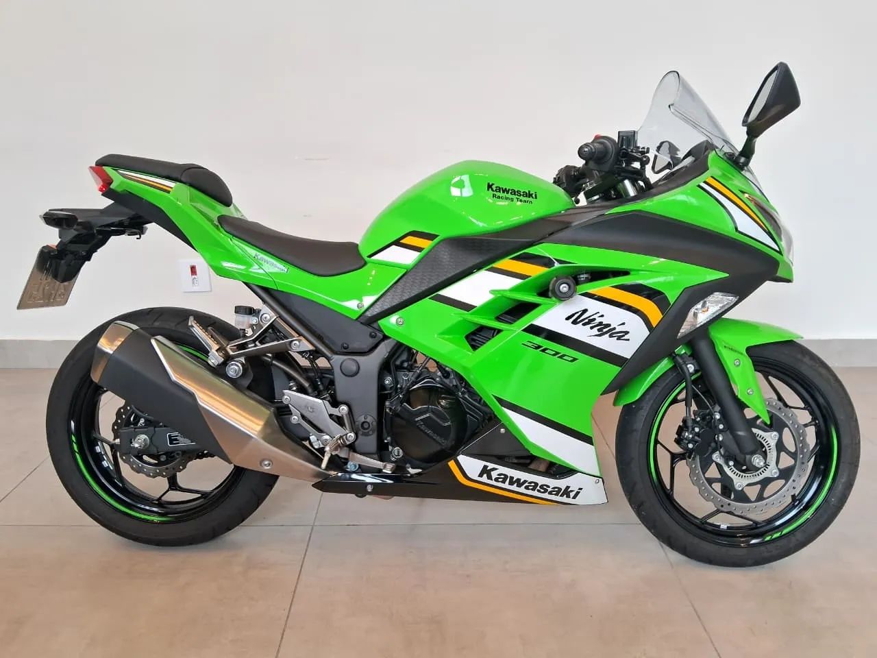 Kawasaki NINJA 300 - Foto 2