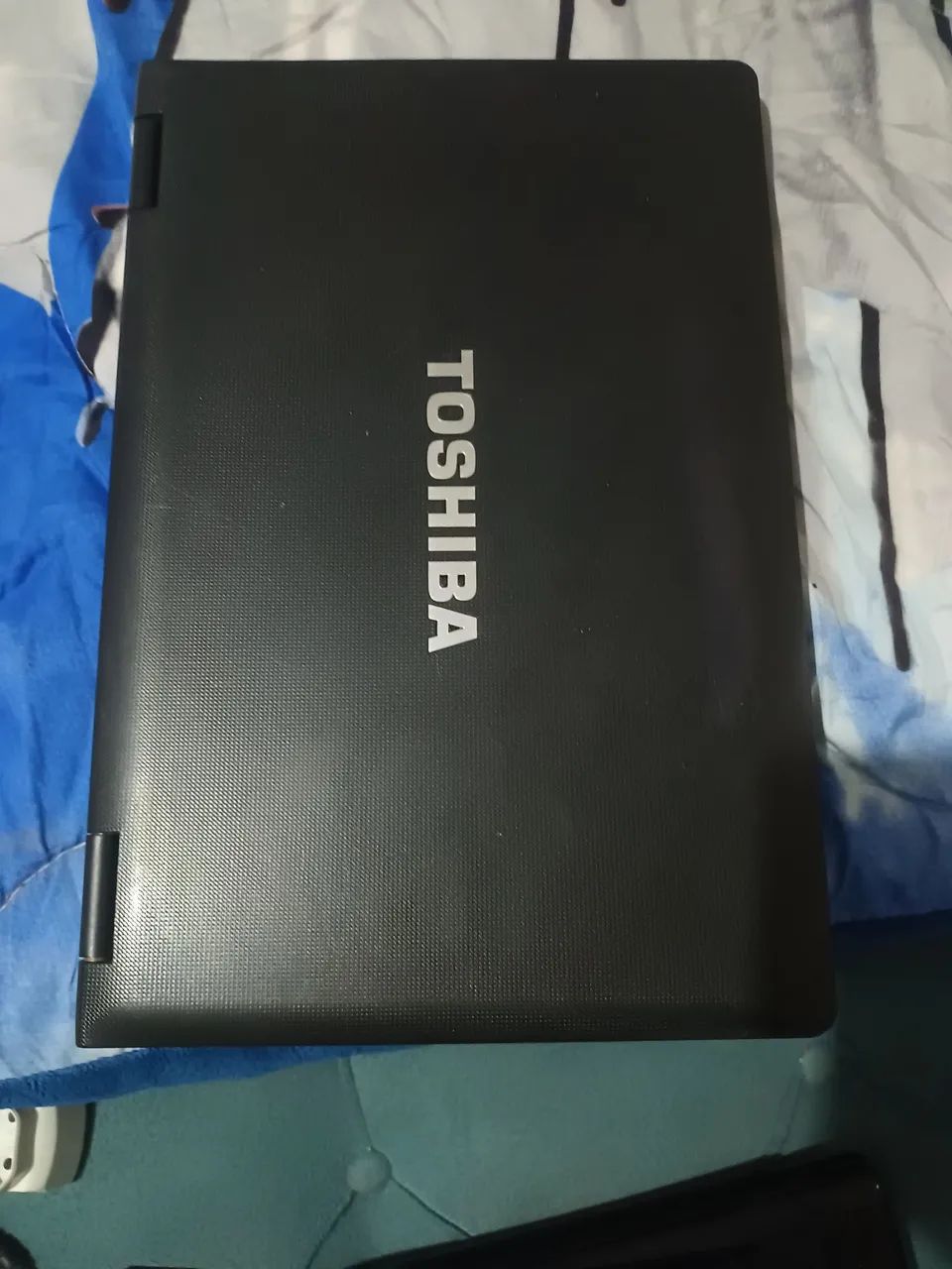 Vende 2. Notebook pra concertar ou tirar peças 