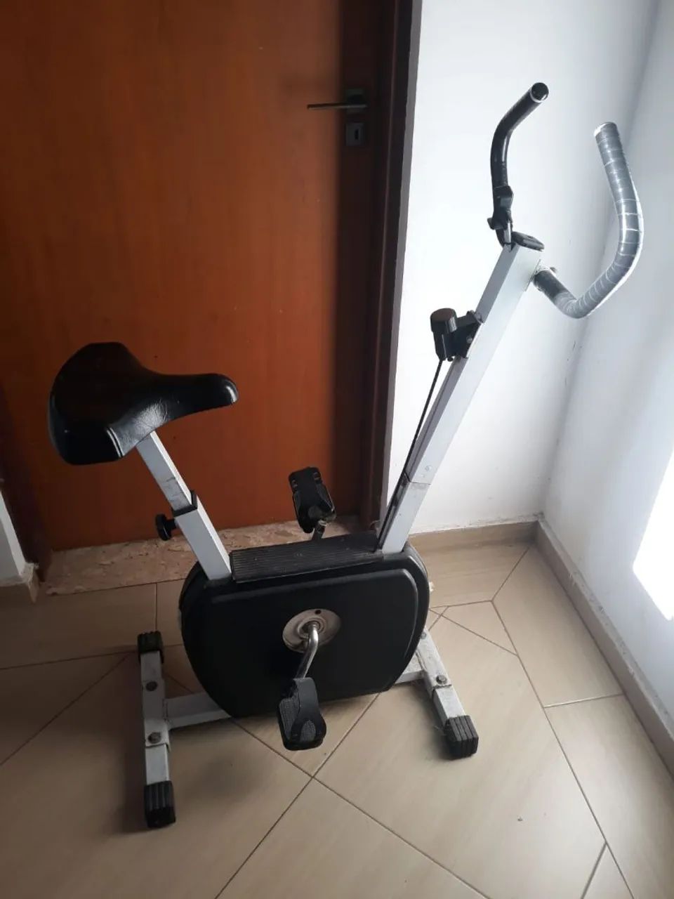 Simulador de caminhada + ergometrica + saco pancadas  - Foto 4