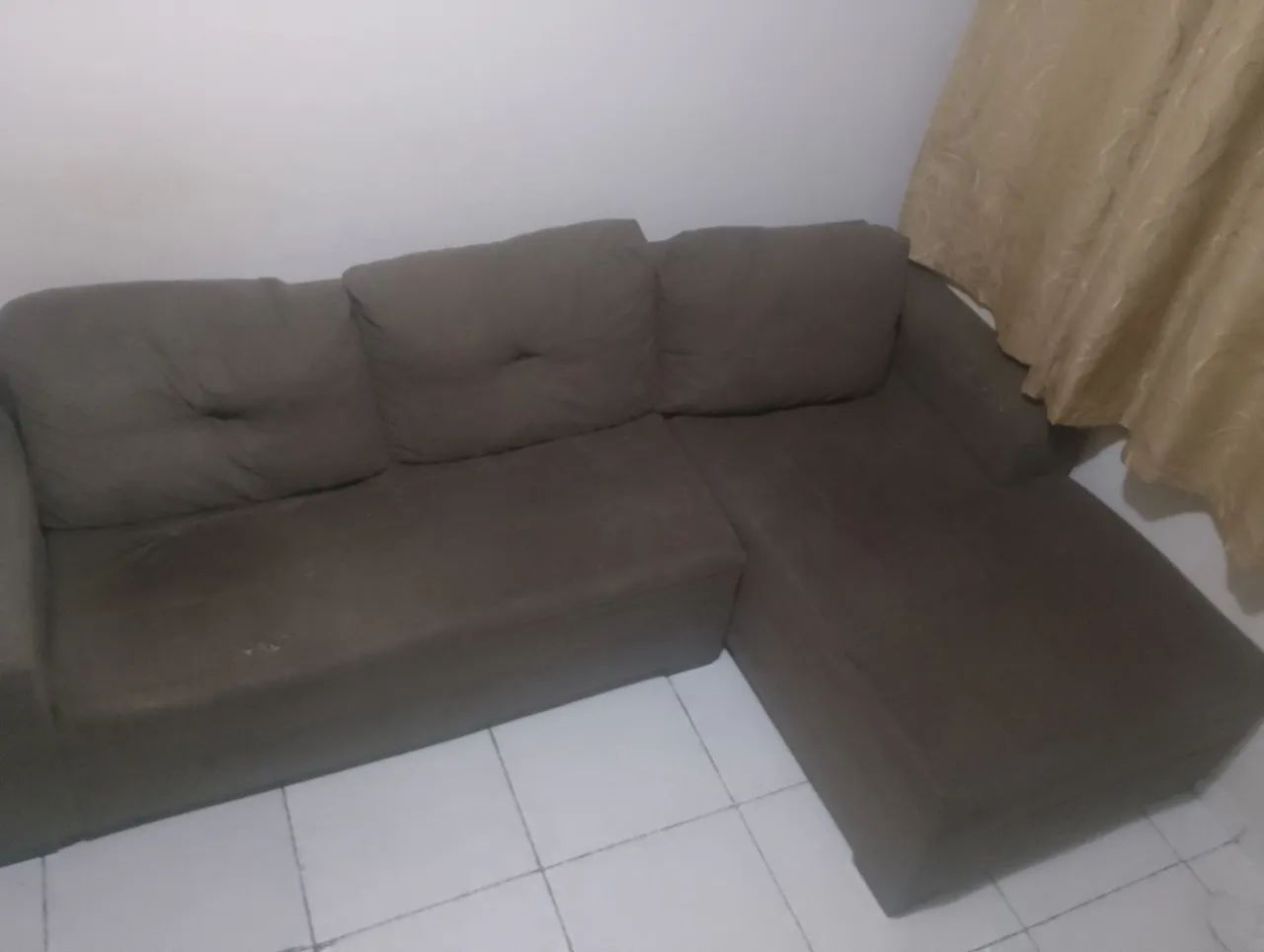 Sofá de canto da cor marron - Foto 4
