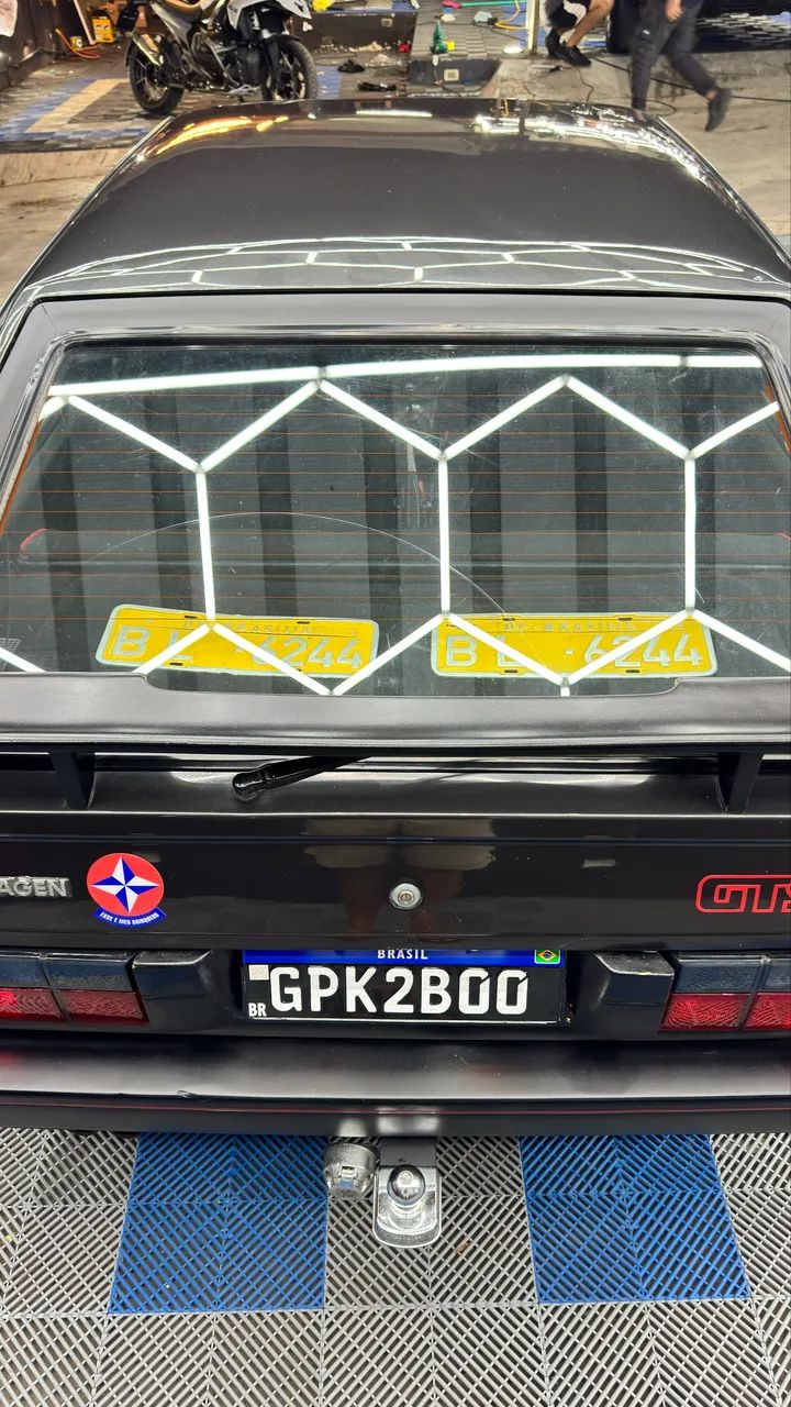 Volkswagen Gol Geração I GTS 1.8 8V Álcool Mec. 2P 1988