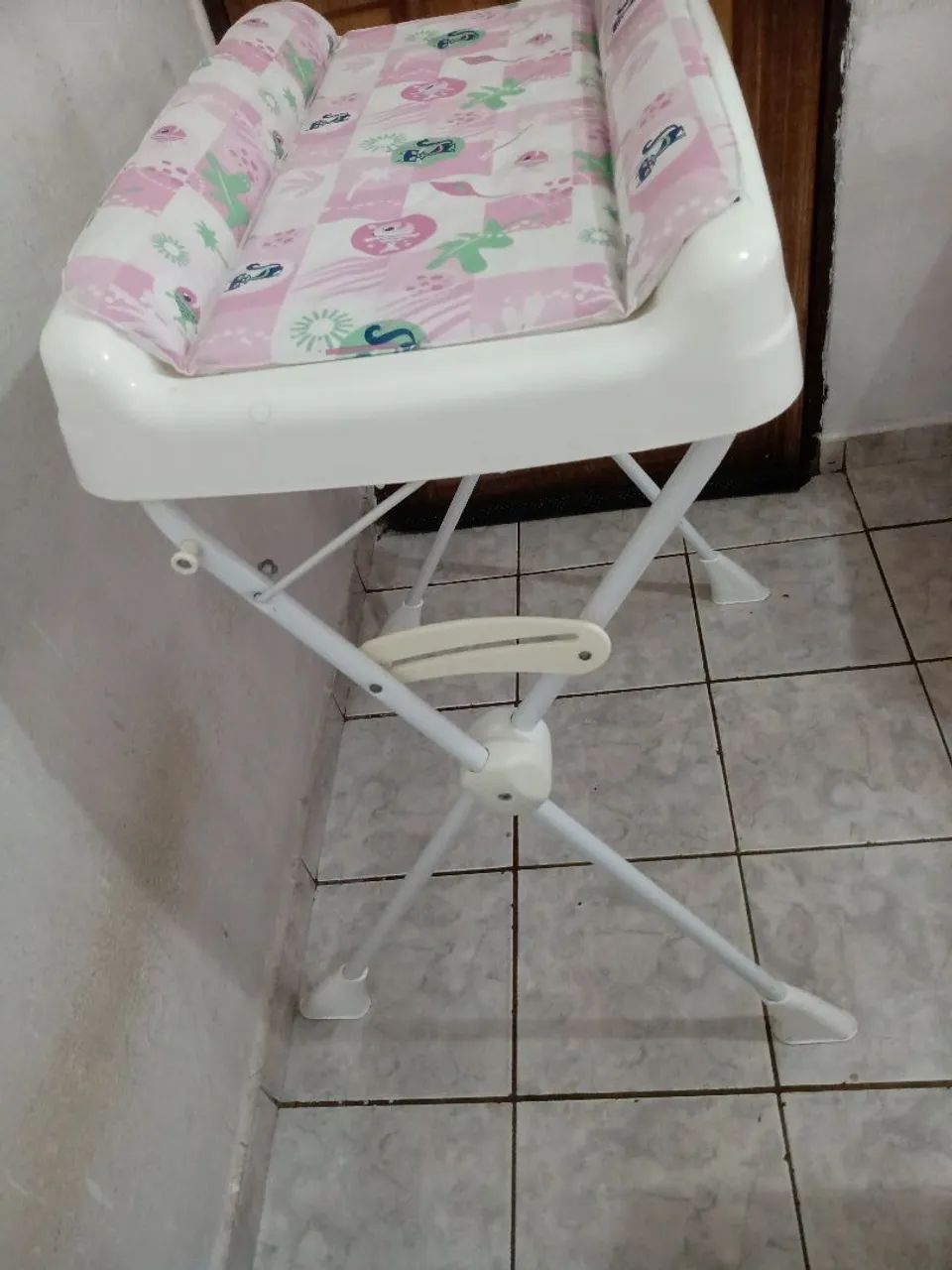 Vendo trocador+Banheira - Foto 2