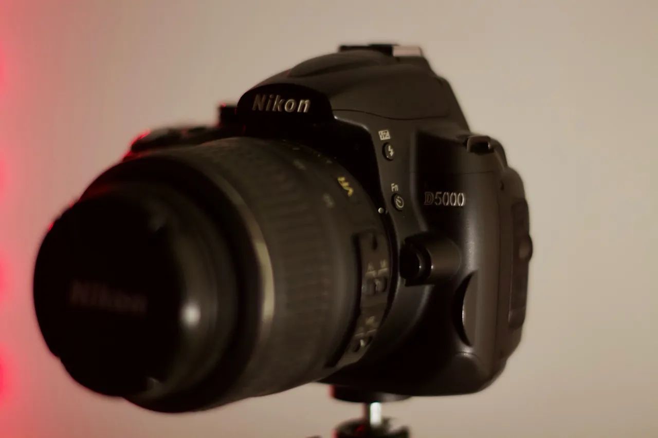 Câmera Nikon D5000 - Ótimo estado de conservação!