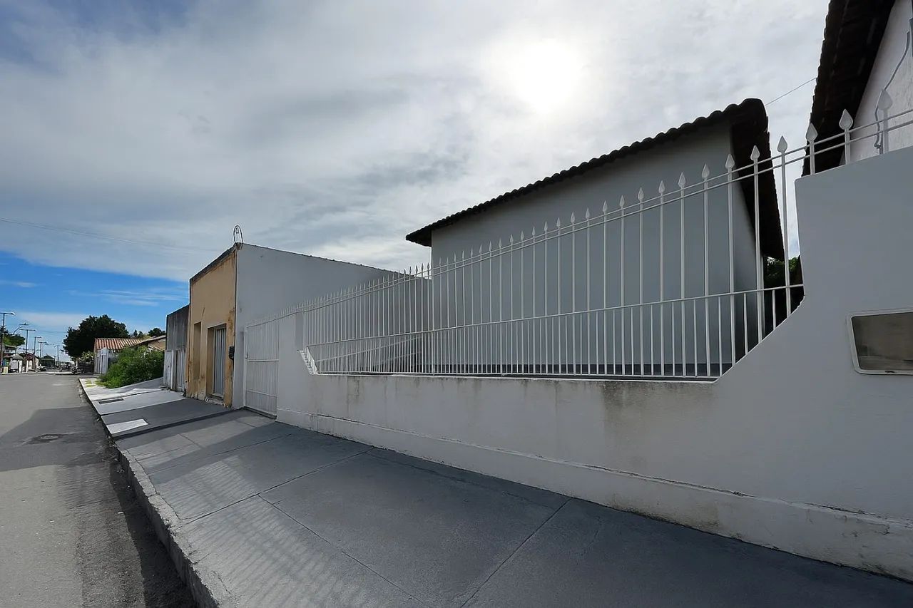 Imóvel Comercial para Venda em Acaraú, Centro, 2 banheiros