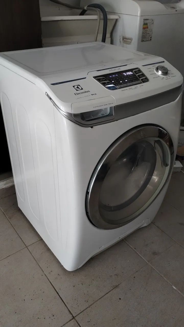 Máquina de lavar Eletrolux 9Kg