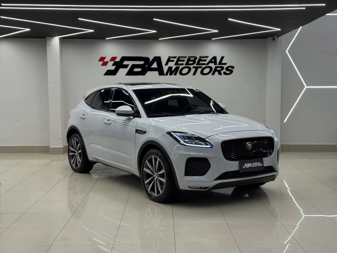 Jaguar E-Pace R-dynamic SE 2.0 AWD 300cv Aut. 2020