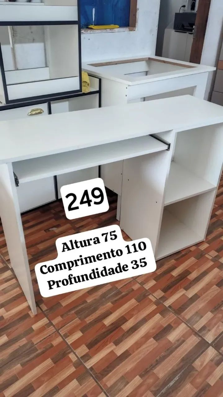 Ready-to-deliver desk
