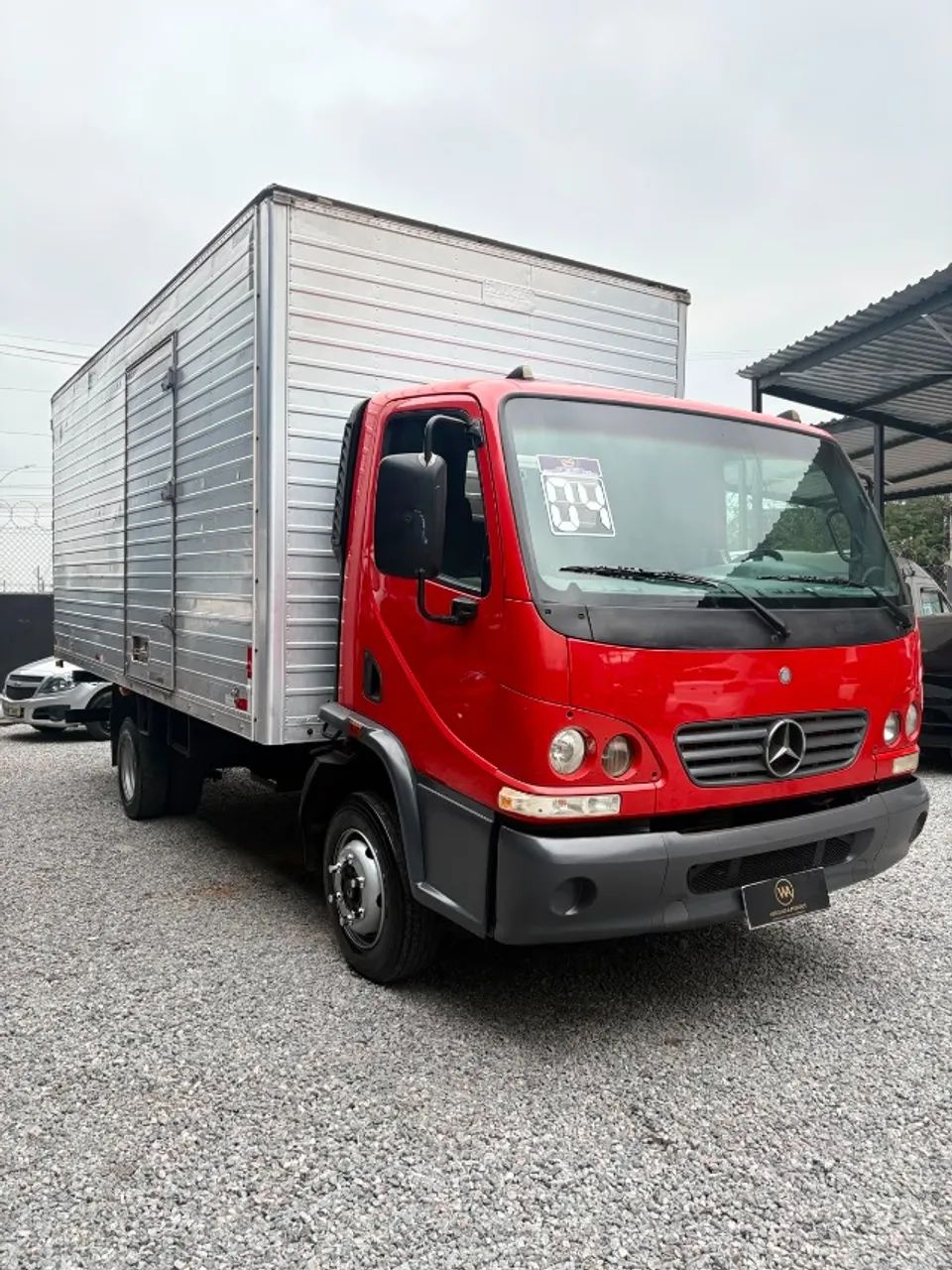 M.BENZ 715C BAÚ - Foto 2