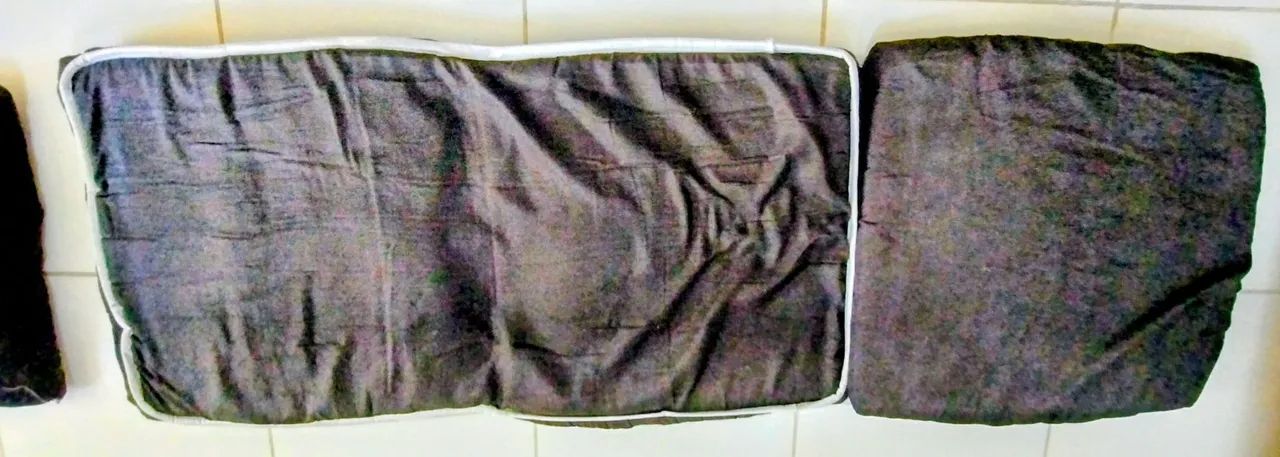 Colchão almofada multiuso + travesseiro  - Foto 2