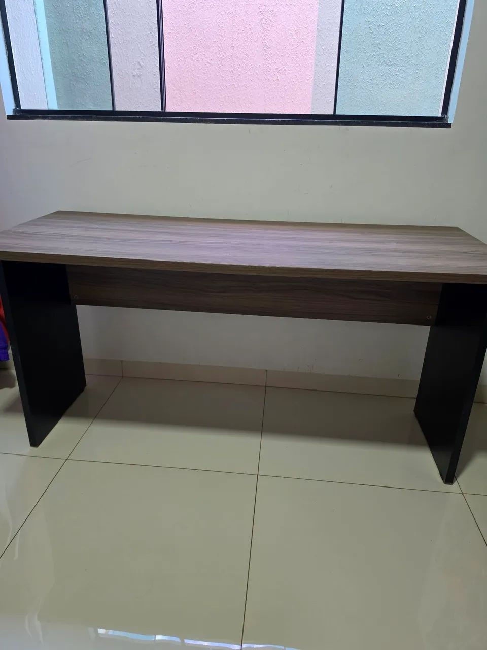 Mesa de escritório reta pé painel sem gavetas - Foto 2