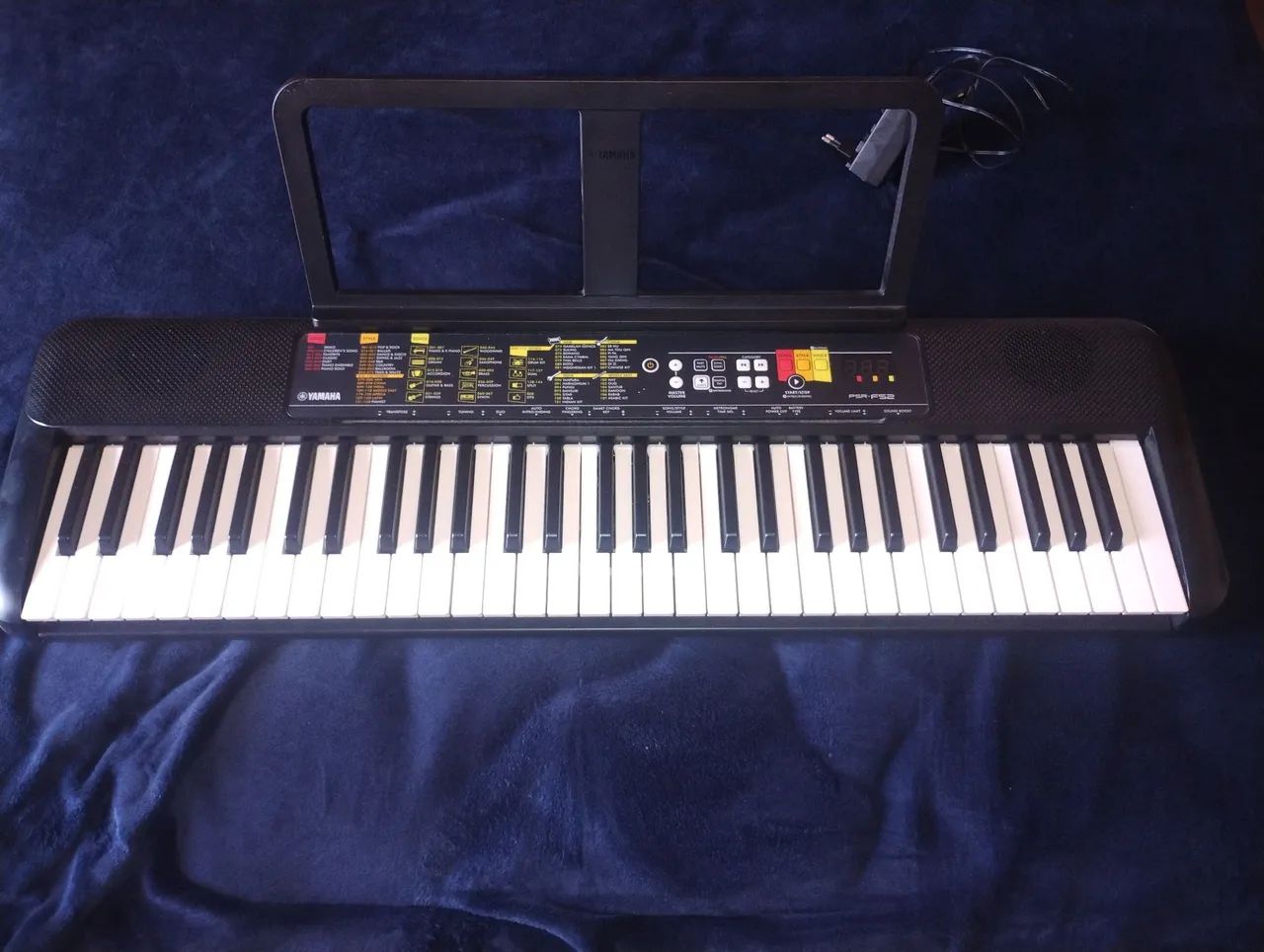 Teclado Yamaha 