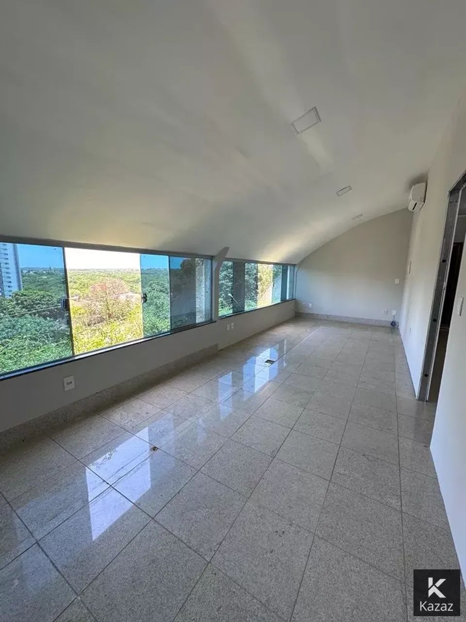 Aluguel Sala Comercial 100m2 com 02 Vagas - Bairro Quilombo - Cuiabá - Foto 2