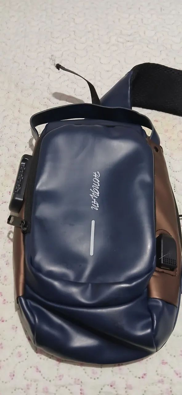 Mochila transversal masculina 