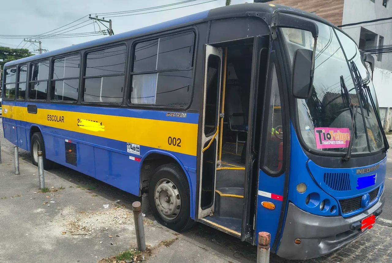 Spectrum 48l Mercedez 1418 ar condicionado micrão - Foto 8