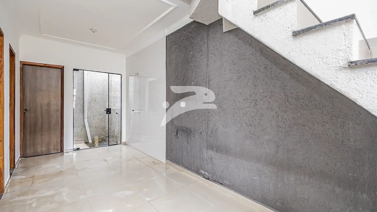 Sobrado 2 Quartos Pinheirinho 56m² - Foto 2