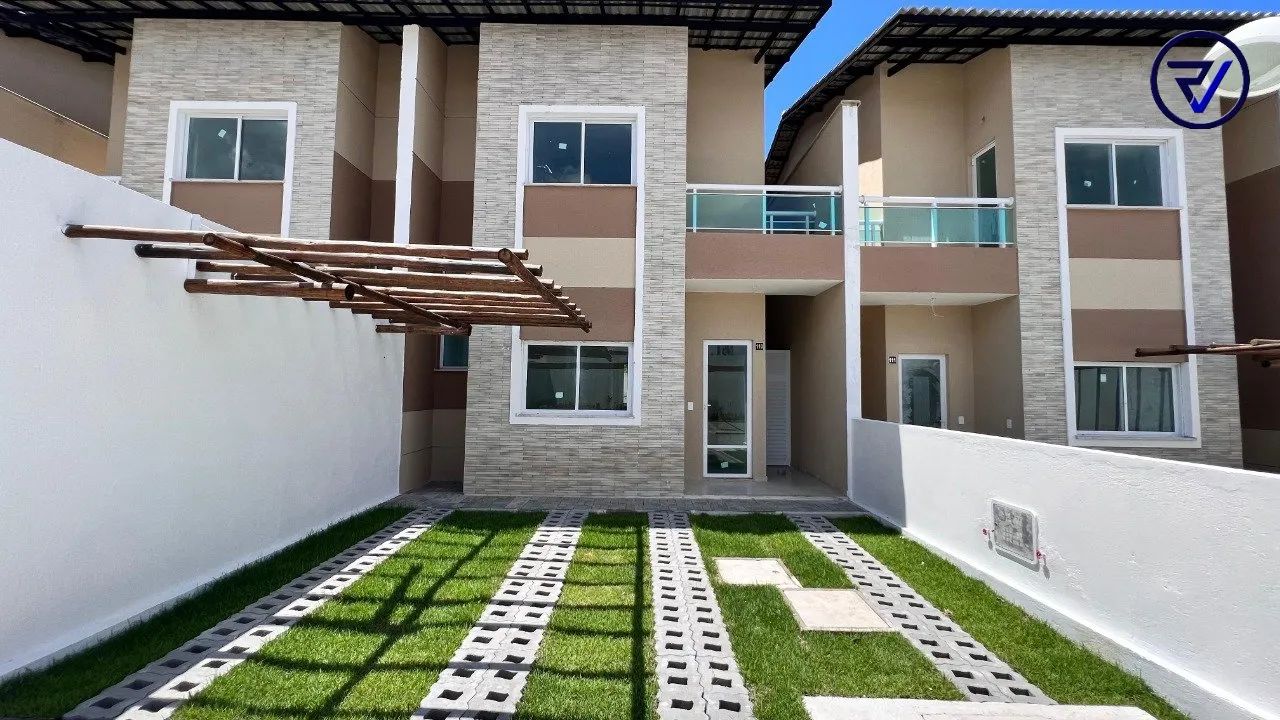 Casa à Venda no Villa Umbria em Eusébio