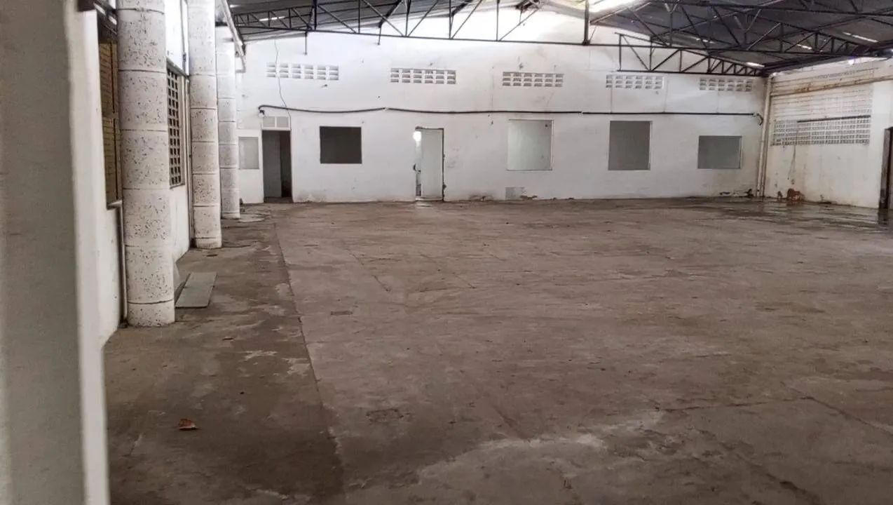 Galpão com 03 andares em fortaleza