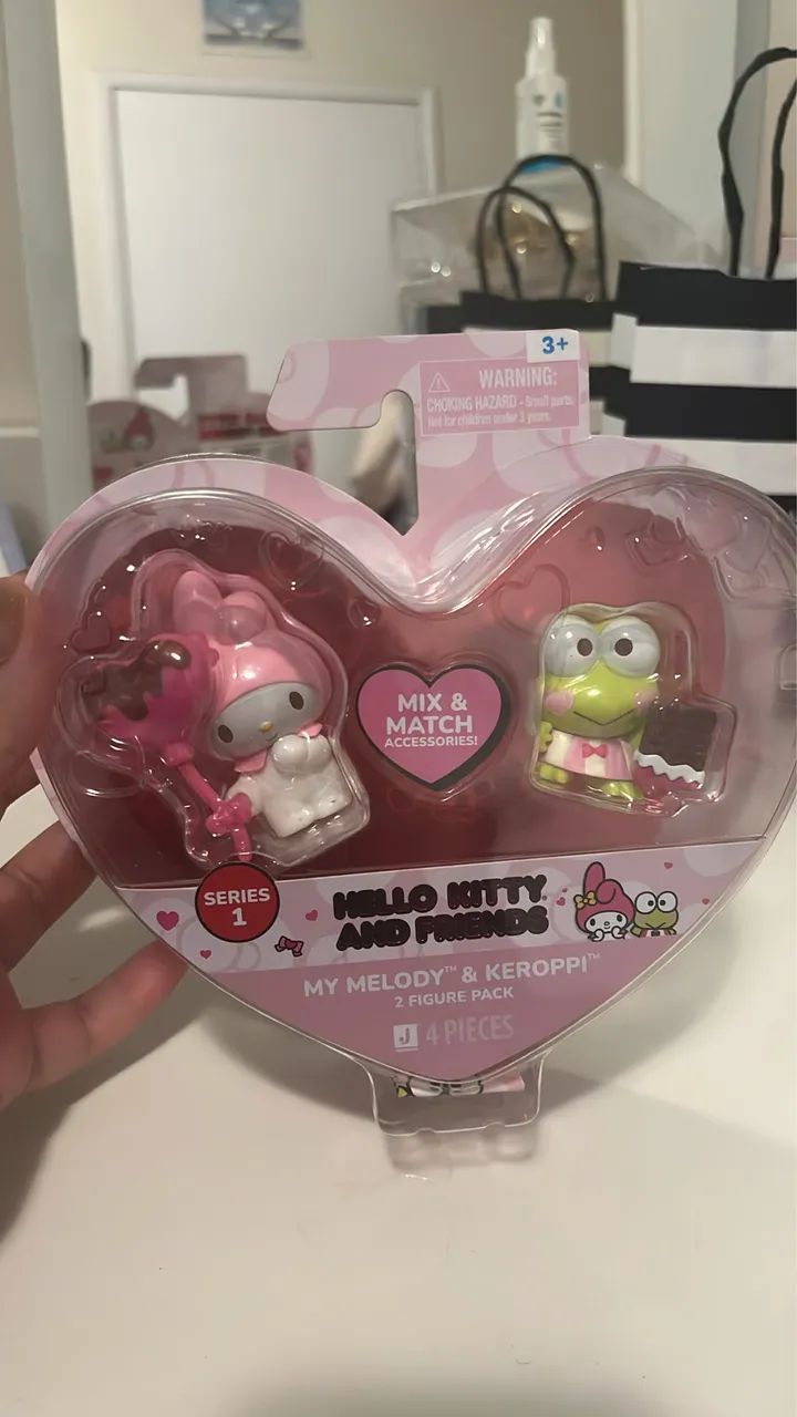 Combo - Hello Kitty + Sylvanian