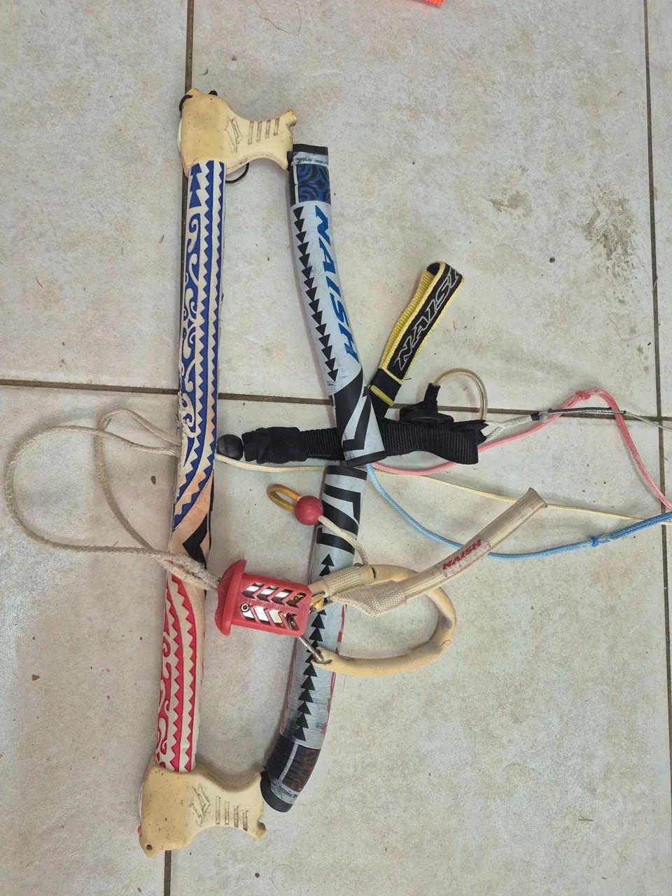 barras de kite , kit com 3 barras ... 2 naish e uma slingshot  - Foto 5