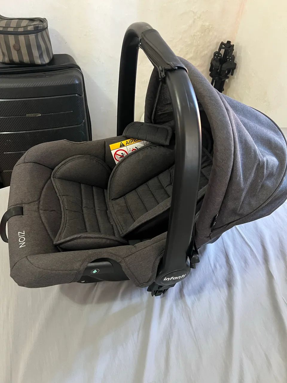 Bebê conforto Zion Infanti 