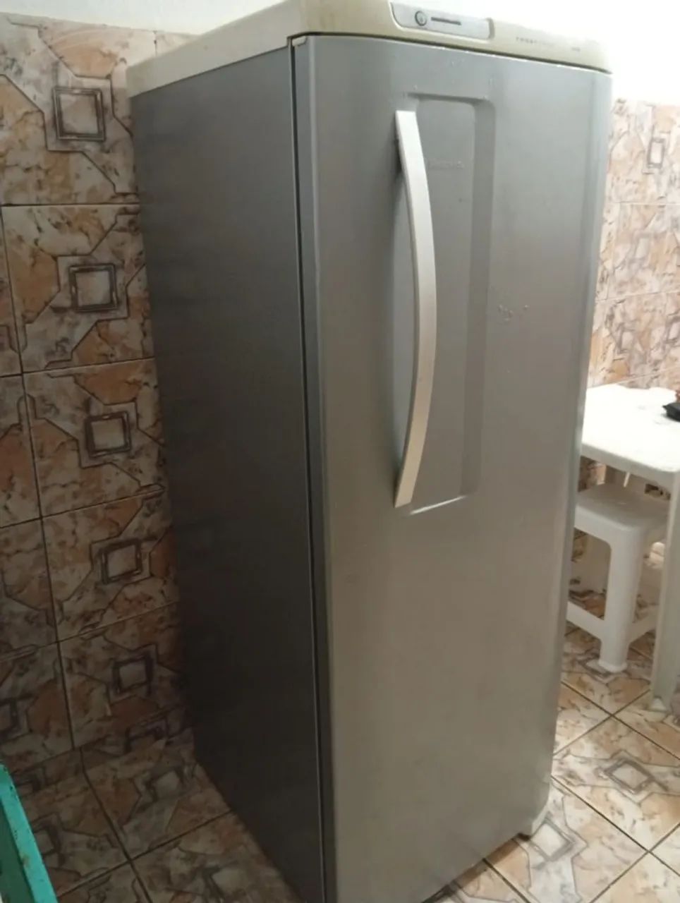 Vendo geladeira funcionando perfeitamente  - Foto 4