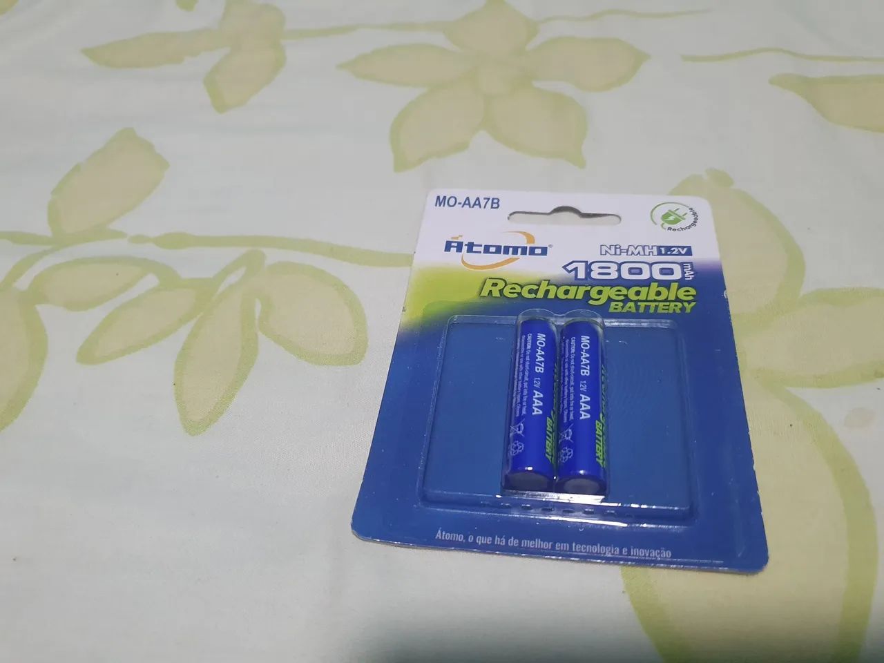 Pilhas recarregáveis AAA 1.800mAh