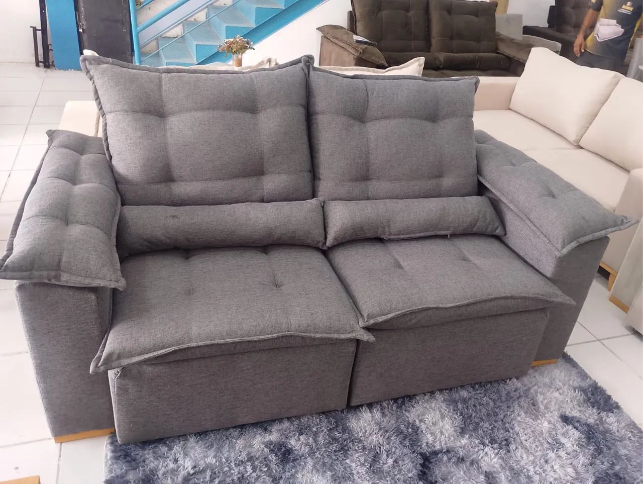 Sofá moderno mega confortável direto da fábrica com pillow top - Foto 4