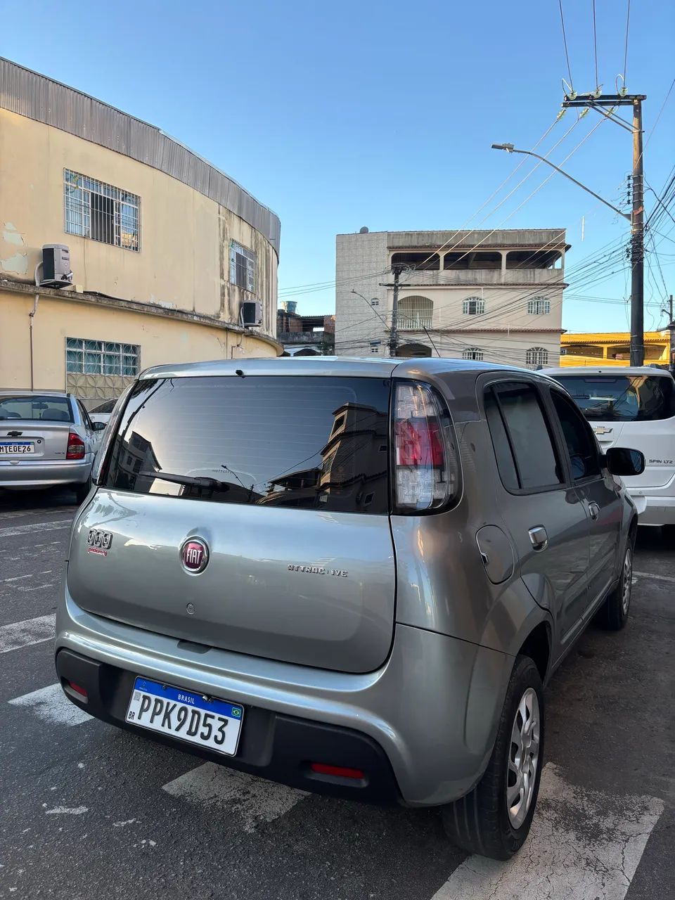 Fiat Uno Attractive 1.0 Flex 6V 5P 2017 - Foto 3